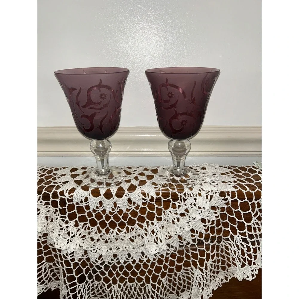 Amethyst Purple Etched Glass Wine Goblets Set of 2 Frosted Scroll Design 7.6